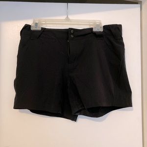 COLUMBIA Black Hiking/Active Shorts. 5” inseam. Size 12